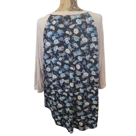 1X Modcloth Fervour 3/4 Sleeve Blue & Tan Floral Raglan T-shirt - Picture 3 of 4